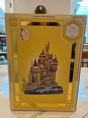 🏰 Disney Light Up Castle Collection - BELLE